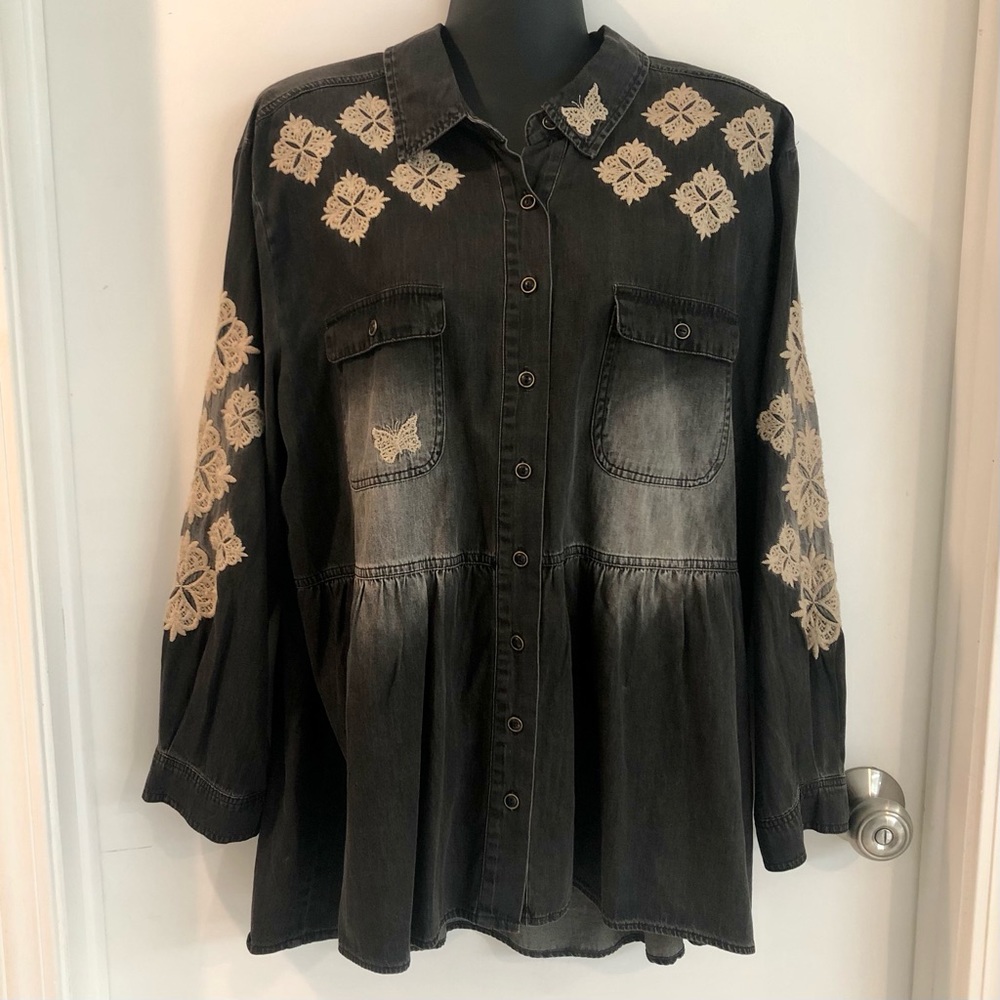 Johnny Was Jade embroidered denim tunic
